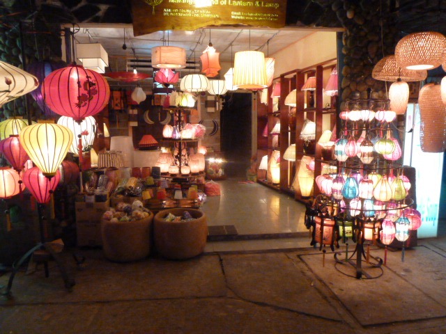 [Vietnam-Hoi-An-Lantern-Shop-17-Augus%255B2%255D.jpg]