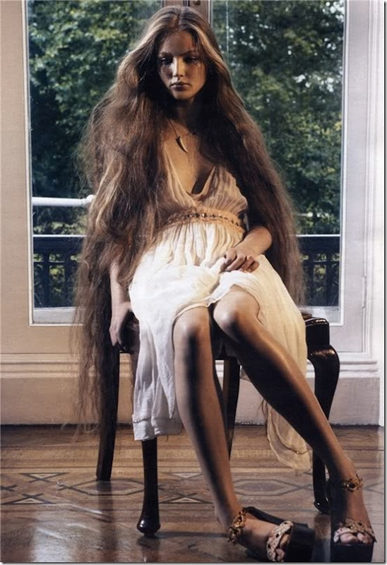 W-Nov2004-Ruslana-Mario-Sorrenti
