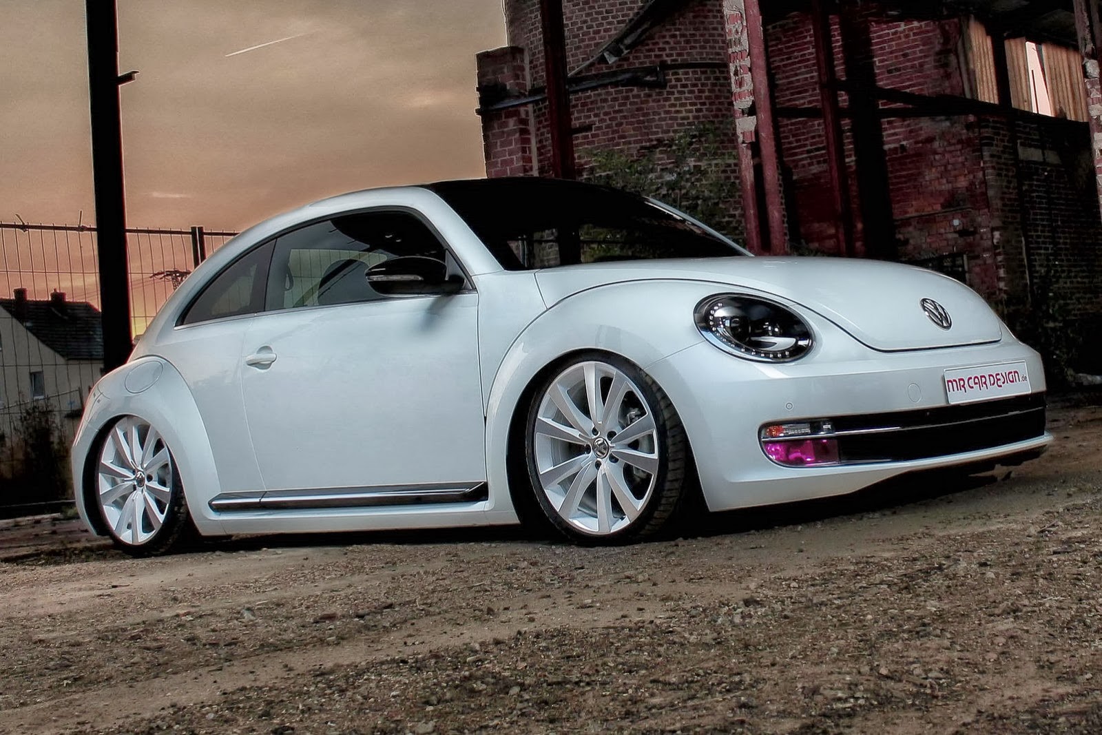 [New-Beetle-VW-Tuned-2%255B2%255D.jpg]