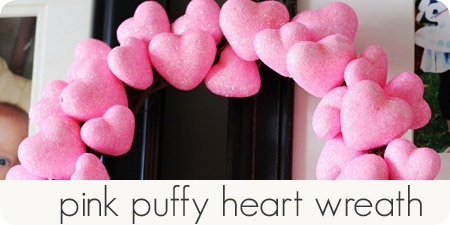 pink puffy heart wreath_thumb[3]