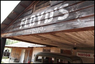 Floyds gas station