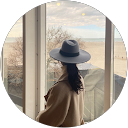 elodie lucien profile picture