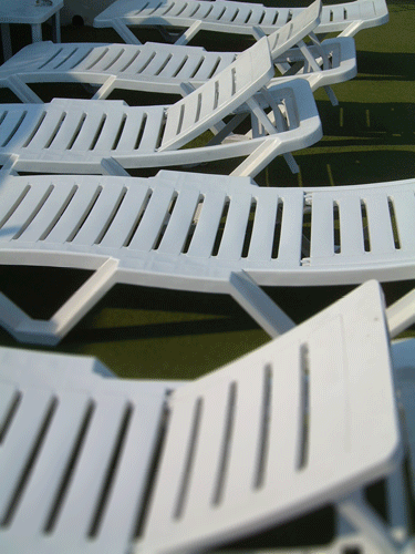 [rgproduct_animated_GIF_deckchairs_soft_in_out%255B13%255D.gif]