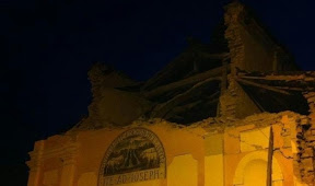 La chiesa del Mulino di Finale Emilia: il tetto è crollato (foto da Twitter)