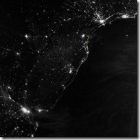 foto bumi malam hari dari nasa - pesisir atlantik - amerika selatan