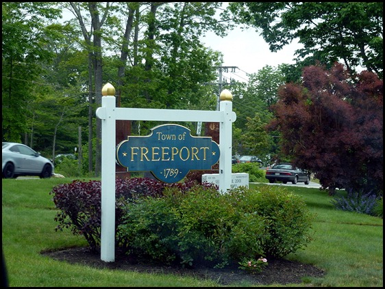 01d - Heading north on Rt 1 - Arriving in Freeport