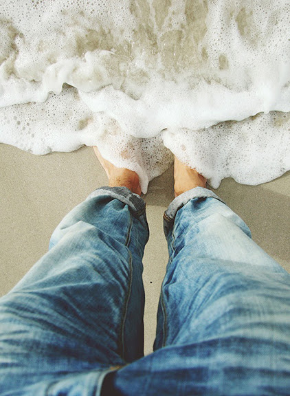 boyfriend-jeans-denim-feet-in-water-ocean-dip-beach-sand-endless-summer-fashion-over-reason.jpg