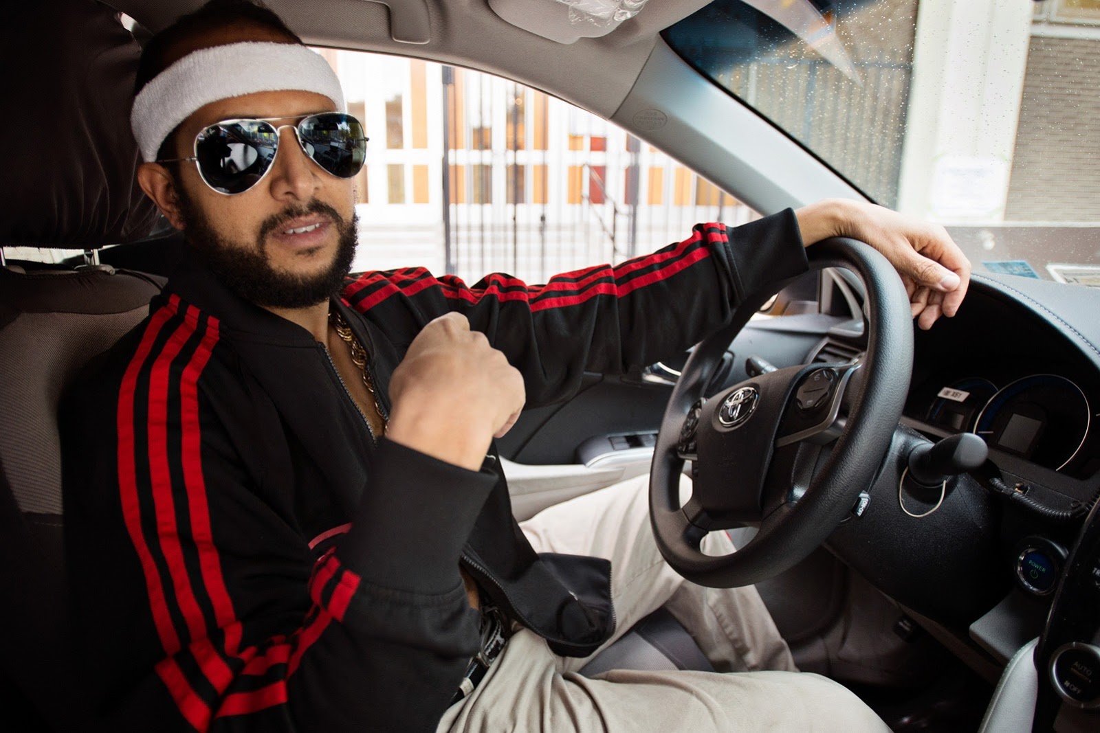 [NYC-Taxi-Drivers-2014-Calendar-3%255B2%255D.jpg]