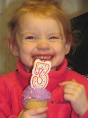 3rd birthday Bella 2013 Bellz w cupcake3