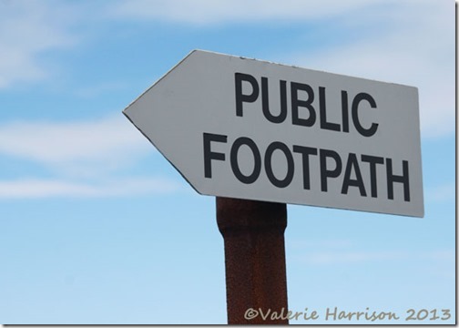 12--footpath-sign