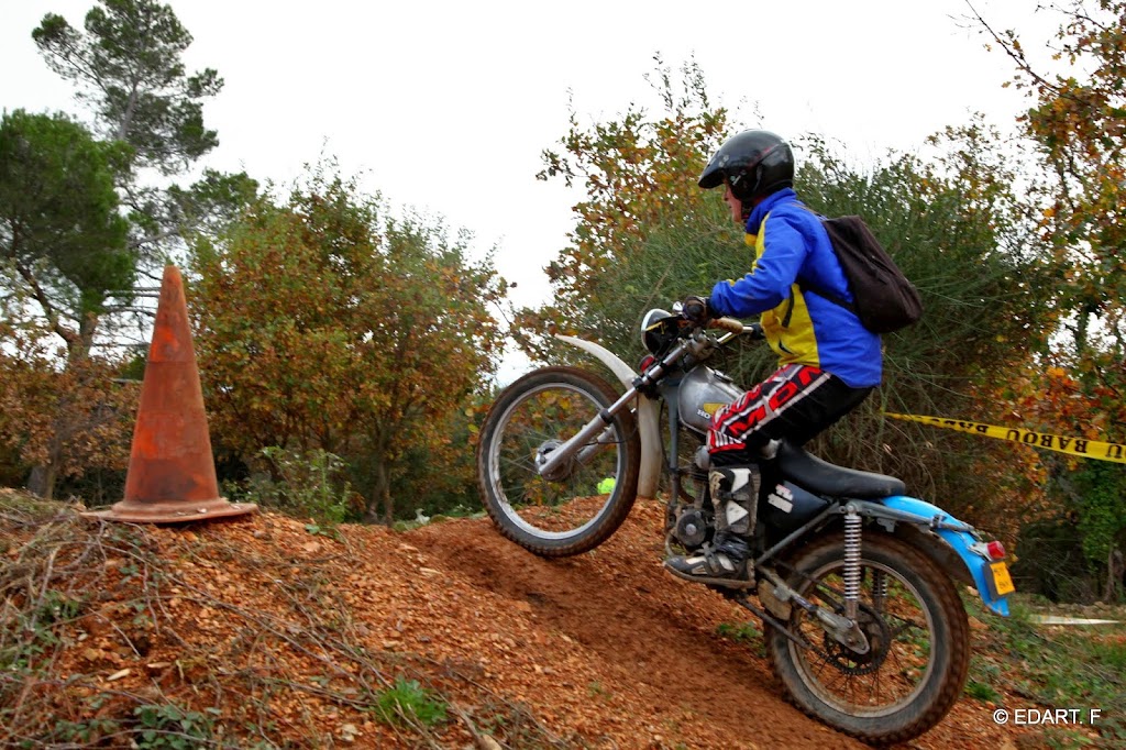 Photos d'un enduro qui eu lieu à Flassan sur Issole-TEST