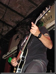 550094_371990032840564_261206173918951_1092236_984646700_n