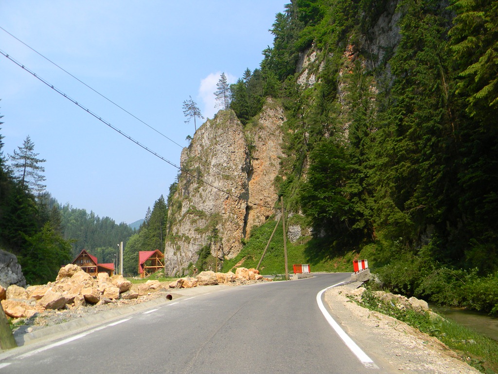 [DSCN66183.jpg]