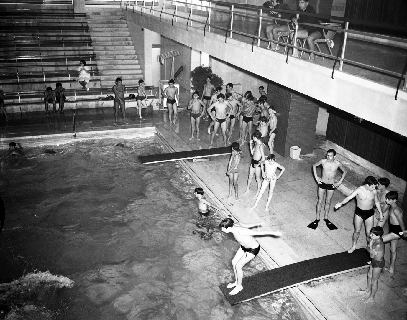 [Piscina-do-Areeiro.54.jpg]