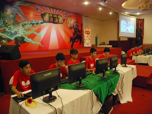 2 doi thi tho tranh qua hap dan tai Can Tho (2).JPG