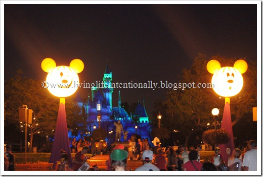 Mickey's Halloween party Review (Disneyland) Mickey's Halloween party Review (Disneyland)