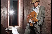 Dwight Yoakam