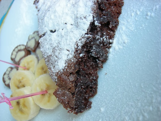 Kakaolu muzlu kek