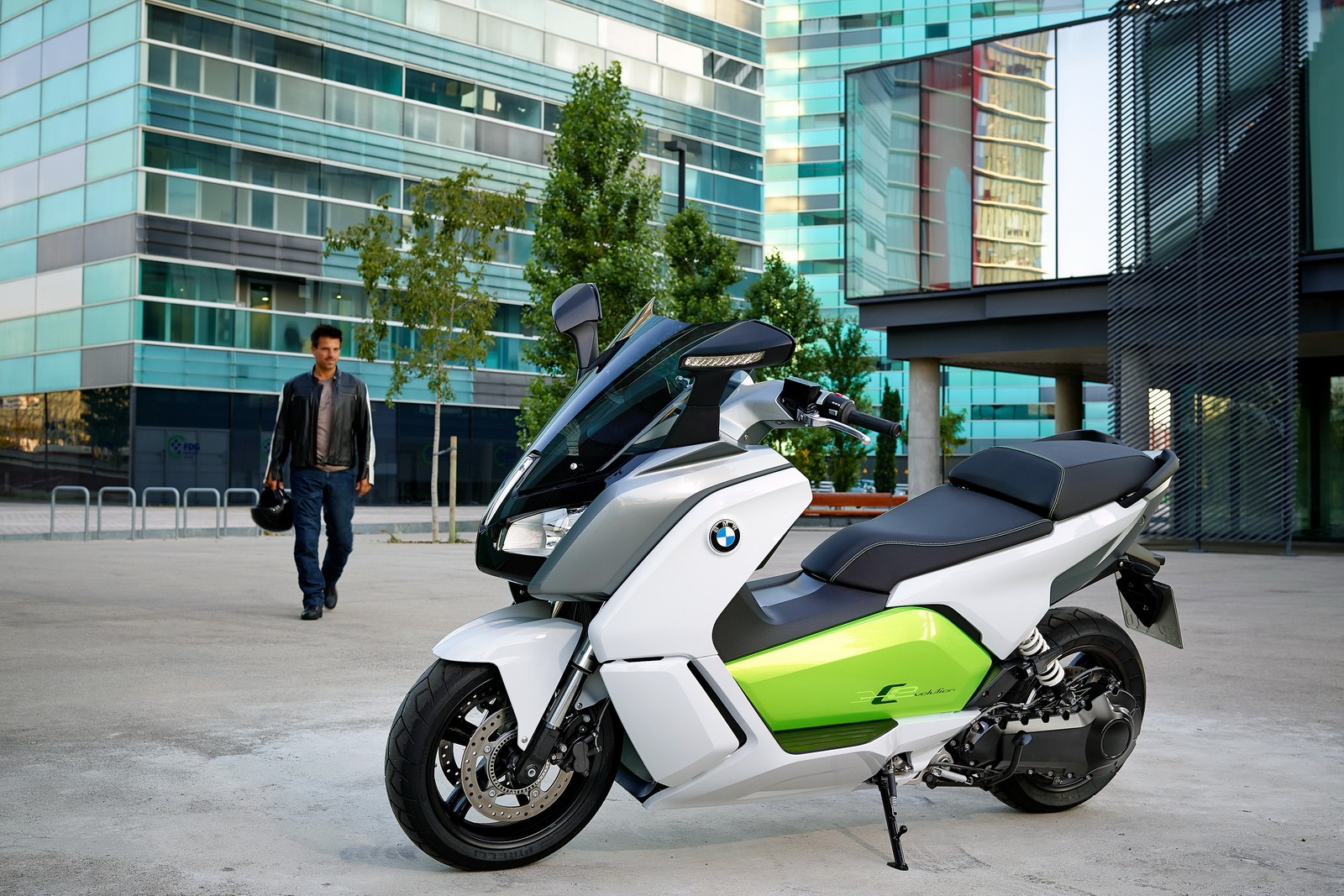 [BMW-Electric-Scooter-33%255B2%255D.jpg]