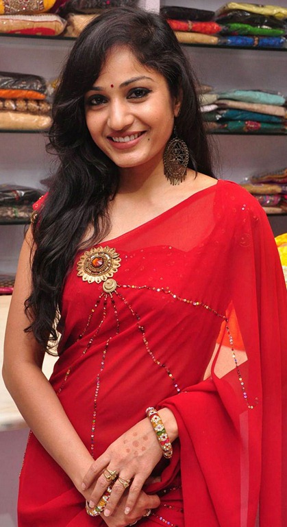 [madhavi_latha_cute_stills%255B3%255D.jpg]