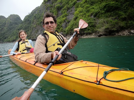 20. Caiac in Halong Bay.JPG
