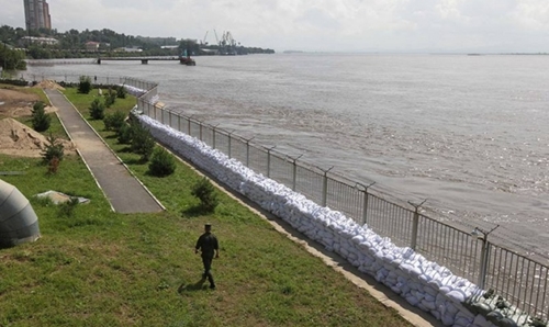 Военные борются с паводками на Дальнем Востоке