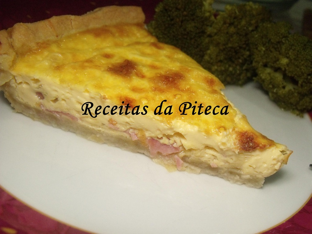 [Quiche%2520Lorraine-%2520fatia%255B3%255D.jpg]