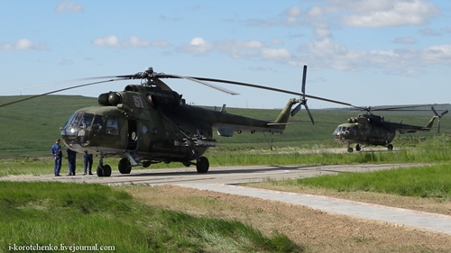 Фотографии военных учений на полигоне "Цугол"