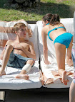 Selena+Gomez+Justin+Bieber+Selena+Gomez+Sunbathe+2UdK9V7mHUyl.jpg