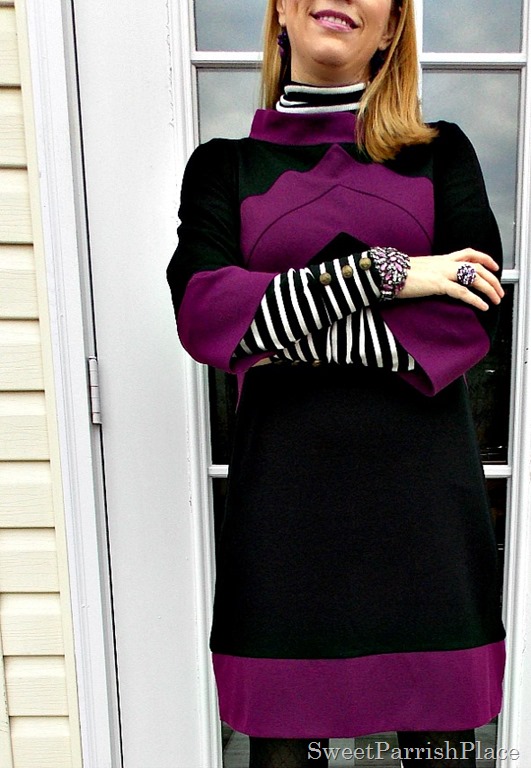 black and purple tunic dress with black boots3