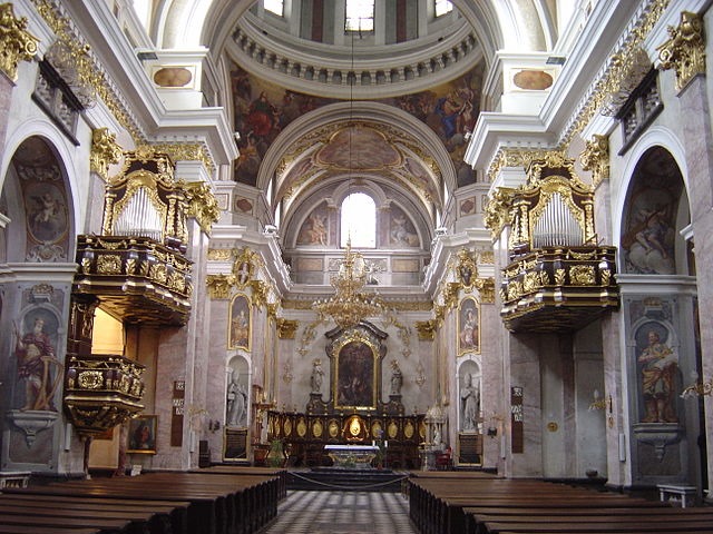 [640px-Ljubljana_Cathedral_inside%255B6%255D.jpg]