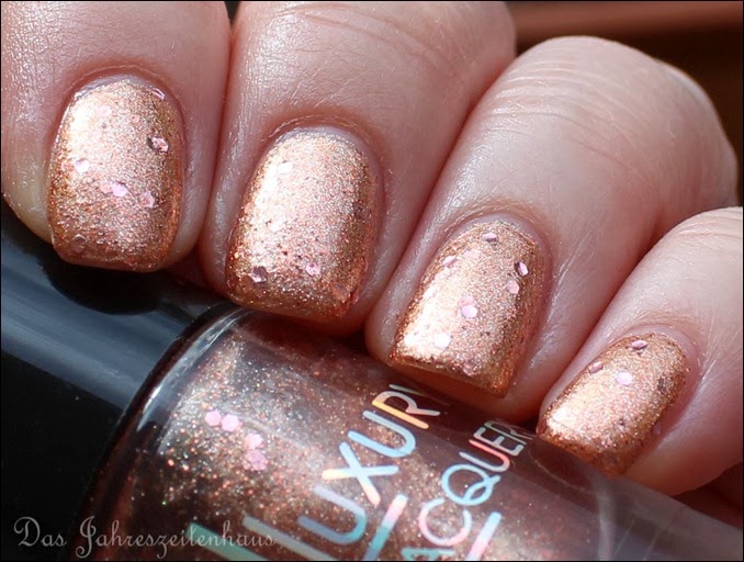Catrice Luxury Laquers Million Brilliance C08 Glitter me if you can 5