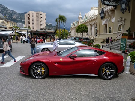05. Ferrari la cazinoul din Monaco.JPG