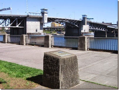 IMG_3370 Morrison Bridge & Plaque in Tom McCall Waterfront Park in Portland, Oregon on September 7, 2008