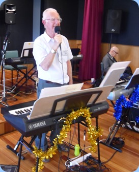 Peter Jackson crooning away for the members and residents.