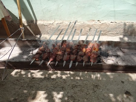 08. Kebab - frigarui uzbece.JPG