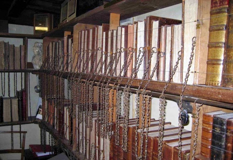 wimborne-minster-chained-library-1