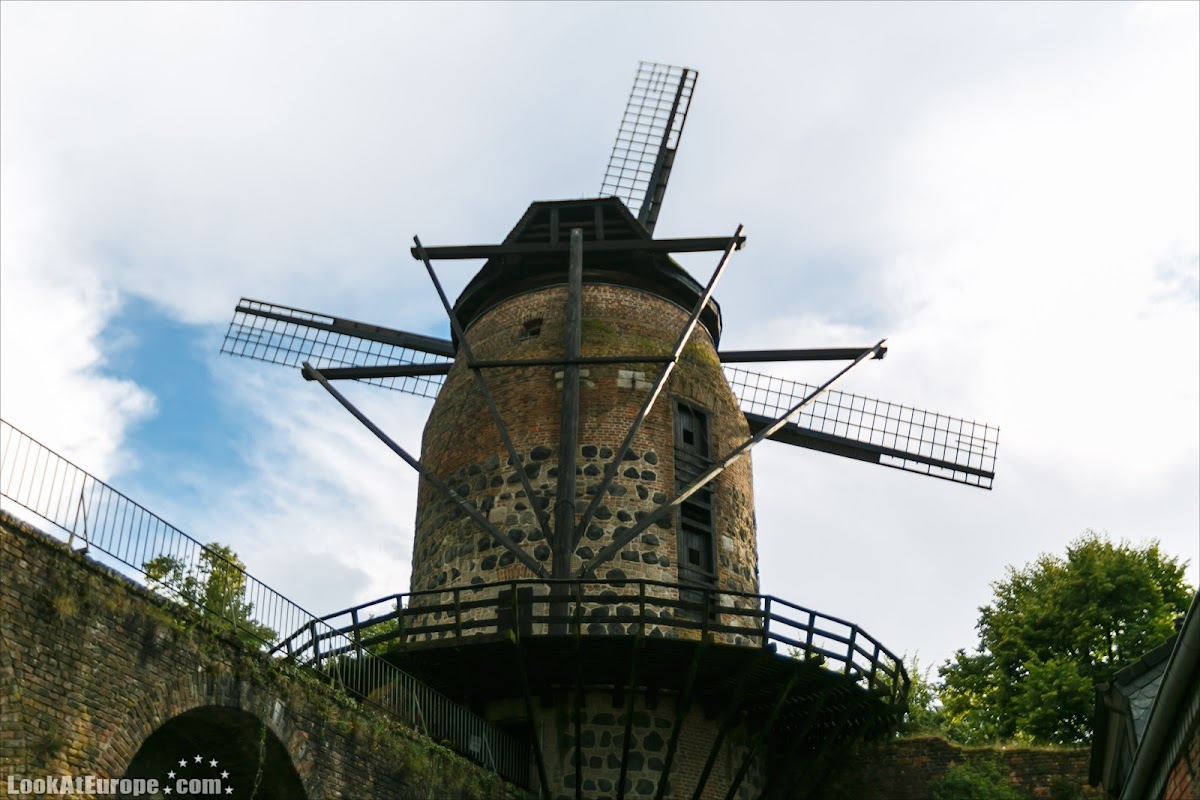 LookAtEurope.com | Европейские фото путешествия. Германия, Дормаген. Крепость-таможня Цонс | Germany, Dormagen Zons