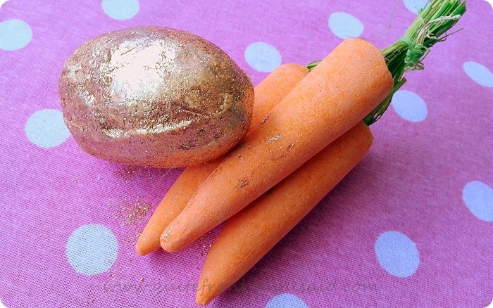 LUSH Golden Egg Bunch of Carrots