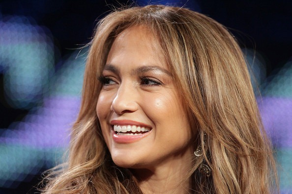 [jennifer-lopez-smile8.jpg]
