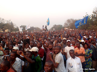 Une vue des militants de l'UDPS lors du meeting d'Etienne Tshisekedi, le 30/07/2011 à Lubumbashi.