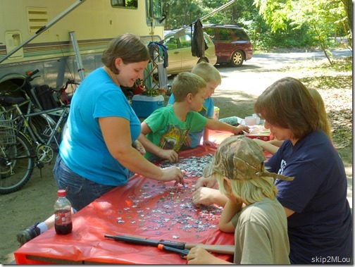 Aug 17, 2013: Turning puzzle pieces right side up - Sherry, Kollin, Henry, Karter, Alice, Eleanor