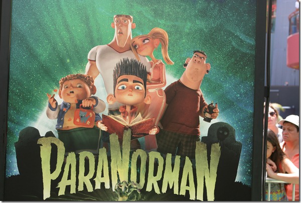 paranorman-cine-videos-peliculas-juegos-fotos-youtube-trailers-disney-pixar-animadas-animacion-infantiles-barbie-niсas-cartelera-estrenos-2012-2013-004