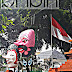 Topeng Raksasa di Depan Rumah Dinas Wali Kota Cirebon
