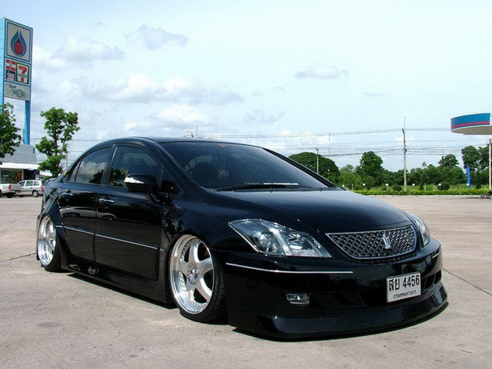Honda-Civic-Lexus-Crown-4%25255B2%25255D.jpg