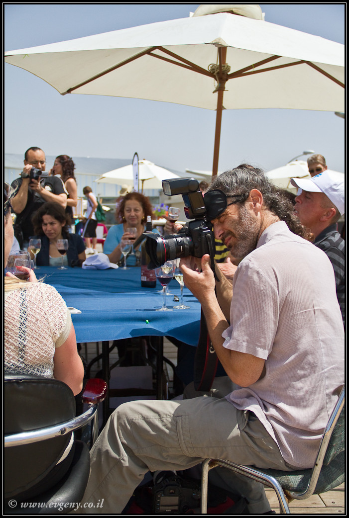 LookAtIsrael.com: Дома изнутри: ...и еще вопрос кто из нас неполноценен... (foto israel фото тель авив порт дома изнутри )