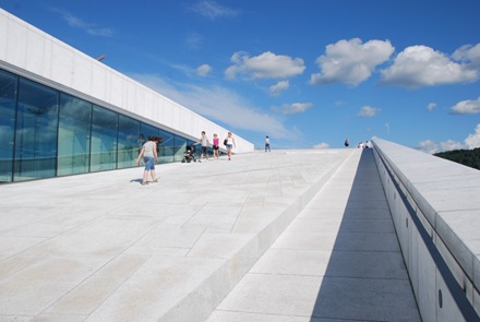 fachada-edificio-Opera-de-Oslo fachada-edificio-Opera-de-Oslo