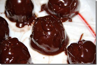 Shokoladovi bonboni s smokini i orehi_5991