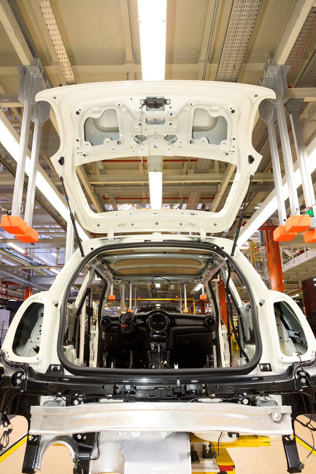 [2015-Mini-hatch-production-9%255B3%255D.jpg]