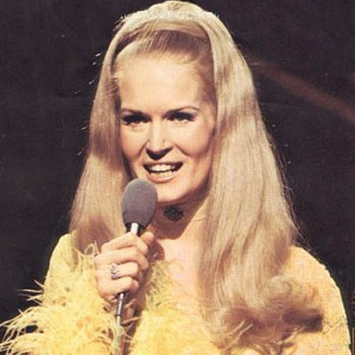 Lynn Anderson